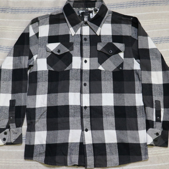 Like New OCEAN CURRENT Boys Gradient Plaid Shirt Sz Medium - Picture 2 of 8